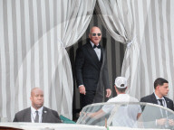PEOPLE - Bezos-Hochzeit: Promis auf dem Weg zur Hochzeit in Venedig