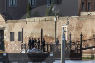 PEOPLE - Bezos-Hochzeit: Promis auf dem Weg zur Hochzeit in Venedig
