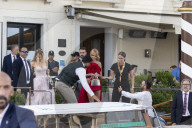 PEOPLE - Bezos-Hochzeit: Promis auf dem Weg zur Hochzeit in Venedig