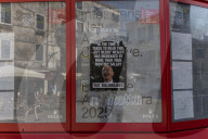 PEOPLE - Anti-Bezos-Plakate in Venedig
