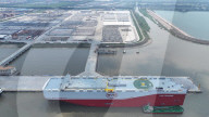 World Largest Loading Capacity Car Roll-on/roll-off Ship