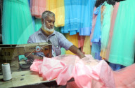 Mosquito Net Makers Race Against Dengue Surge In Dhaka