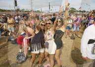 Braving the heatwave on Glastonbury's final day
