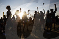 Braving the heatwave on Glastonbury’s final