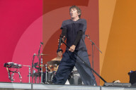 Braving the heatwave on Glastonbury’s final