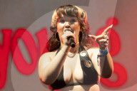 Lola Young Performs at Glastonbury Festival 2025 Friday - Worthy Farm, Pilton, Glastonbury, UK