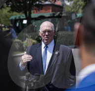 Border Czar Tom Homan  Stoped And Talked To The Press 