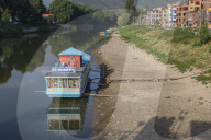 Heatwave Dries Up Kashmir's River Jhelum