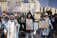 Buenos Aires: Retiree Groups Protest Outside Parliament