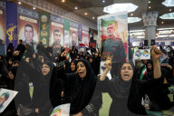 Iran honors war martyrs