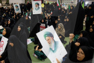 Iran honors war martyrs