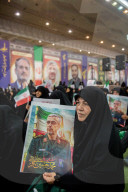 Iran honors war martyrs