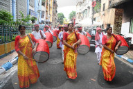 Human Procession In Kolkata, India  Recreating The Opulence Of 18th Century Bengal.