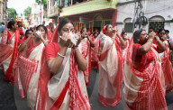 Human Procession In Kolkata, India  Recreating The Opulence Of 18th Century Bengal.