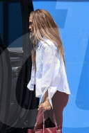 *PREMIUM-EXCLUSIVE* Jennifer Lopez stays low-key as she heads to the studio after Ex Diddy is found guilty and convicted on 2 counts **WEB EMBARGO UNTIL 7:30 pm ET on July 3, 2025**
