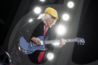 Angus Young (AC/DC)