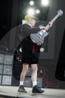 Angus Young (AC/DC)