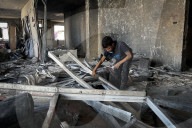 Rimal Clinic in Gaza bombed by Israel