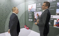 Putin attends "Everything for Victory" event