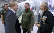 Putin attends "Everything for Victory" event