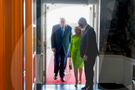 Netanyahu meets with Trump at the White House