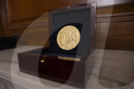 Greg Lemond awarded Congressional Medal of honor
