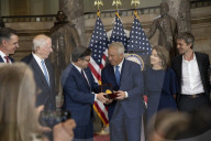 Greg Lemond awarded Congressional Medal of honor