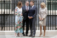 Kier Starmer Greets Emmanuel Macron to N010