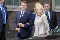 Kier Starmer Greets Emmanuel Macron to N010