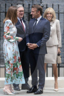 Kier Starmer Greets Emmanuel Macron to N010
