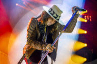 DIRTY HONEY Live Accor Arena Bercy Paris 2025