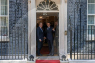 Kier Starmer Greets Emmanuel Macron to N010