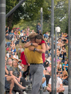 Motionhouse Performs WILD At Tollwood Festival In Munich