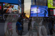 Manhattanhenge 2025