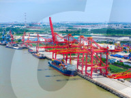 Longtan Port Container Terminal Foreign Trade Containers in Nanjing 