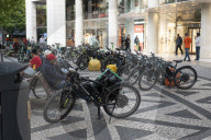 Delivery Workers’ Daily Struggle In Lisbon Amid Rising Living Costs