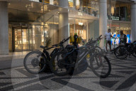 Delivery Workers’ Daily Struggle In Lisbon Amid Rising Living Costs