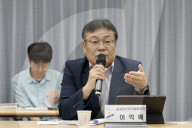 Foreign Residents’ Support Headquarters Welcomes Foreign Press During Visit To Ansan Center