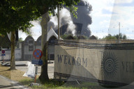 NEWS - Feuer auf dem Festivalgelände des elektronischen Musikfestivals Tomorrowland in Belgien