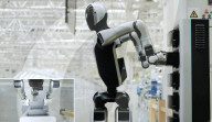 Robot can swap its own batteries autonomously