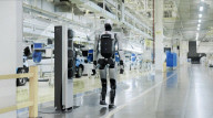 Robot can swap its own batteries autonomously