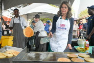 Danielle Smith Kicks Off KDays 2025 With Premier’s Pancake Breakfast In Edmonton