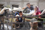 Displacement Of Bedouin Families From Suwayda To Daraa In Search Of Safety