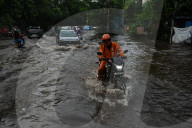 Heavy Rain Caused Waterlogging In Kolkata. 
