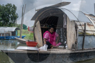 River Nomadic People In Dhaka