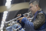 Sinaloan Band From The Ministry Of Citizen Security Surprises Subway Riders In Mexico City