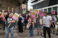 Anti migrant protests in UK