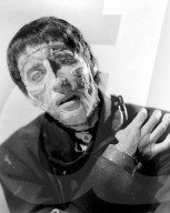FRANKENSTEIN S'EST ECHAPPE - THE CURSE OF FRANKENSTEIN (1957)