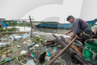 Daily Life In Laguna Lake In Philippines