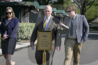 DC: Director Homan hold a White House press gaggle